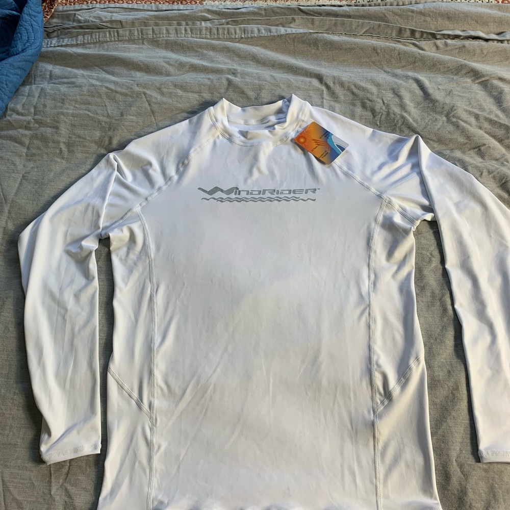 WindRider Mens Rash Guard Upf protection - Picture 4 of 5